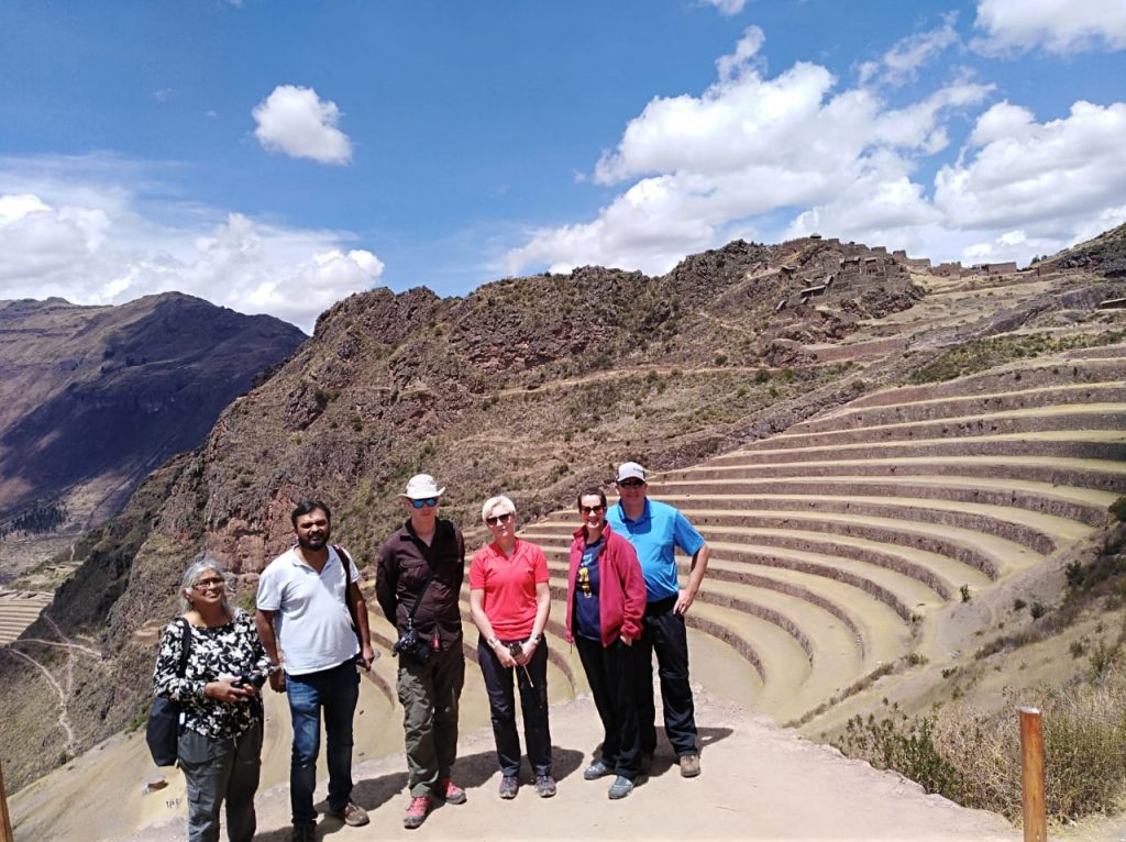 Passenger visitin Pisac ruins