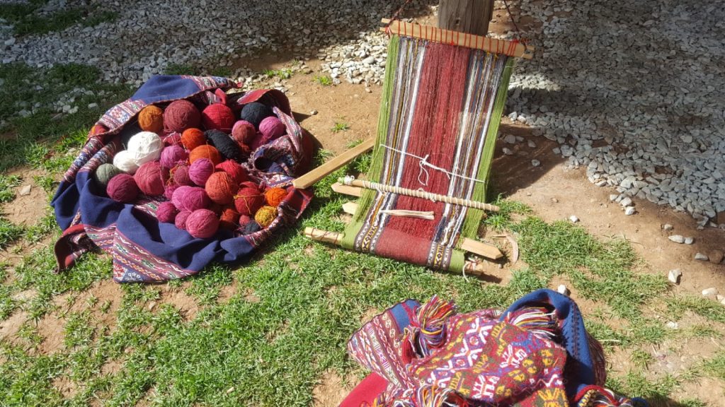 Weaving demonstration on Chinchero – Textiles