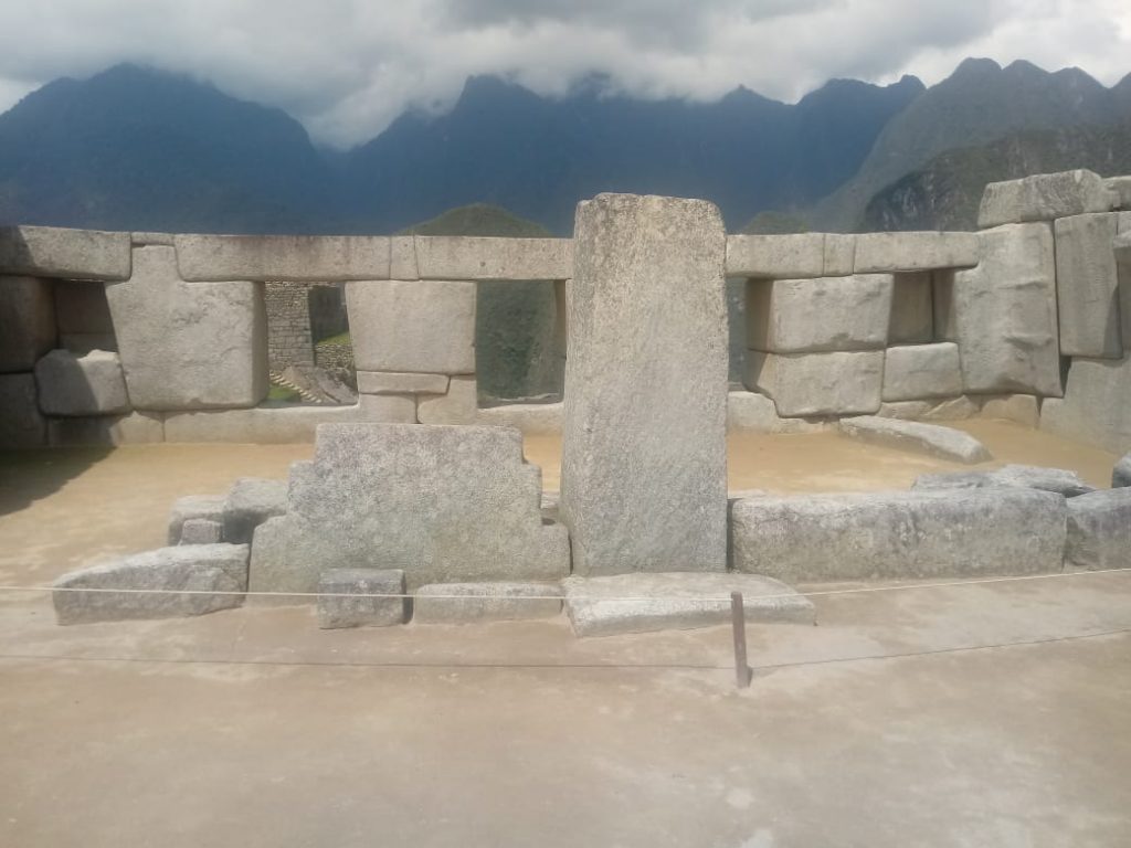 machu picchu – stone window